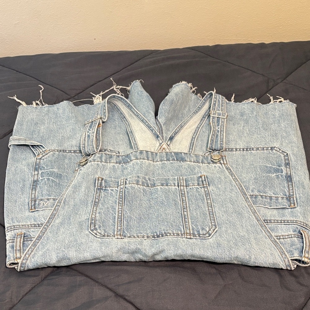 American Eagle Outfitters Light Blue Denim Overalls